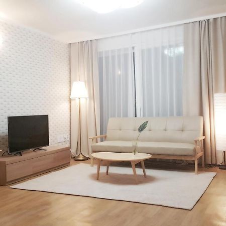 Hongdae Zoe Three Room House Сеул Екстер'єр фото