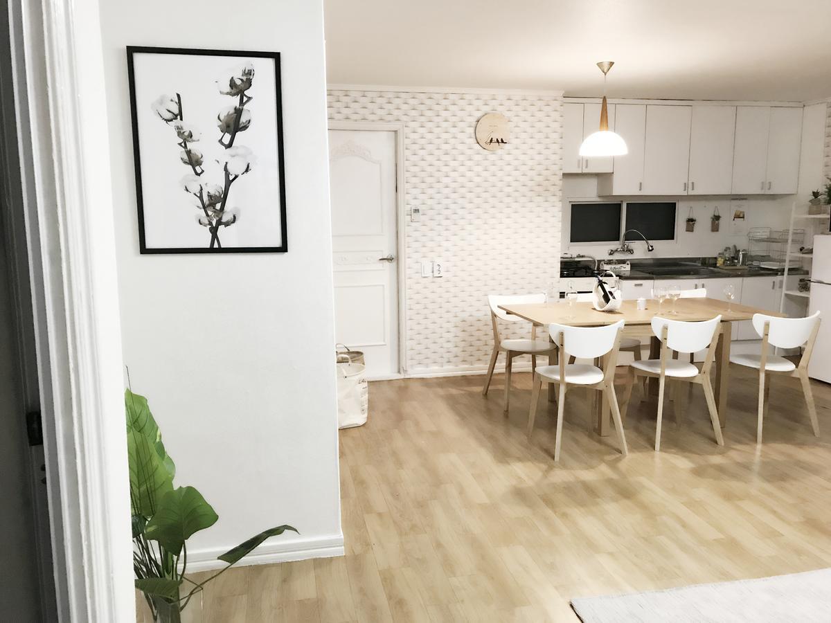 Hongdae Zoe Three Room House Сеул Екстер'єр фото