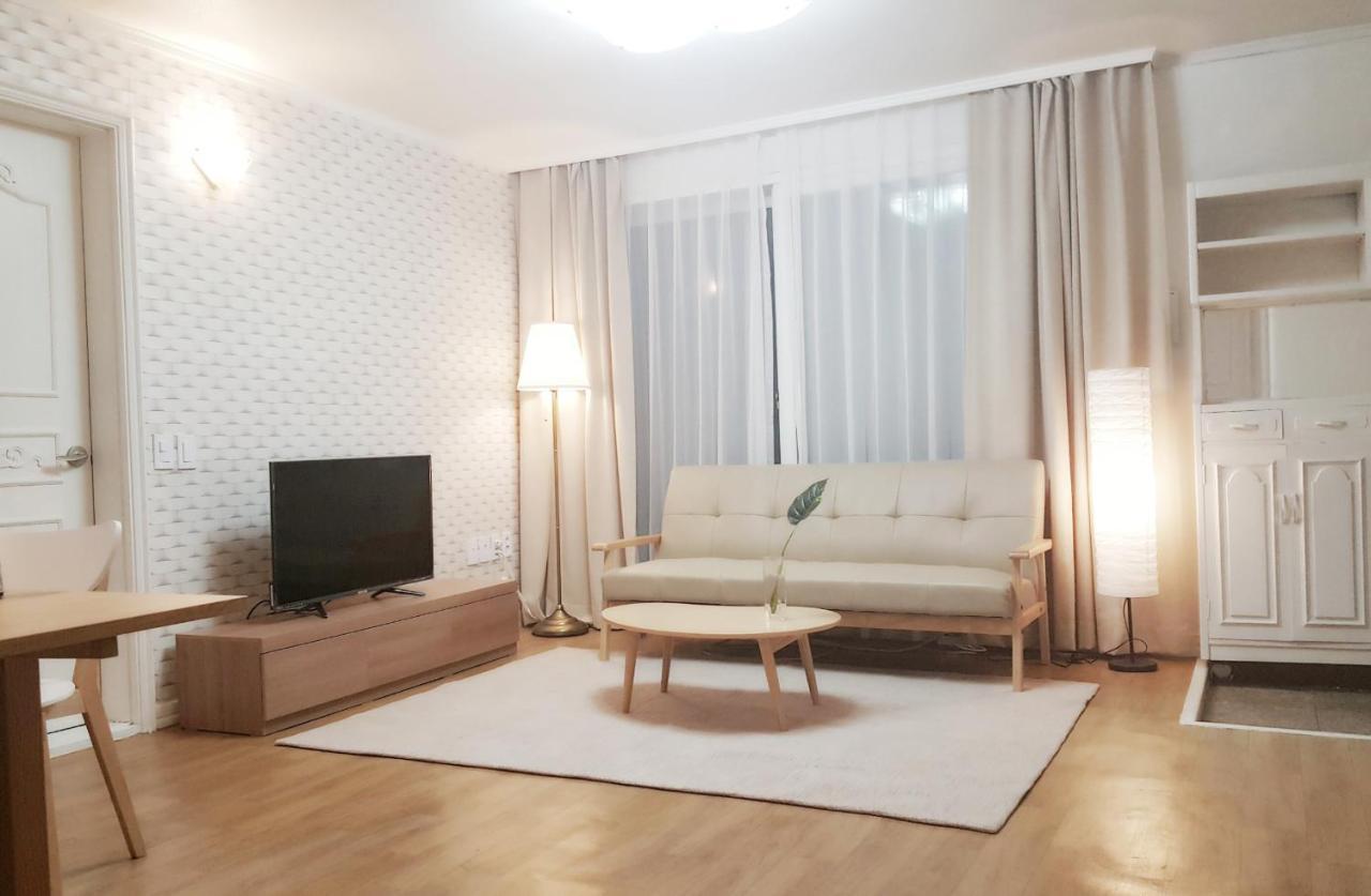 Hongdae Zoe Three Room House Сеул Екстер'єр фото